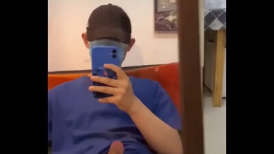 Anh Trung Quốc cặc to bắn tinh lên sịp