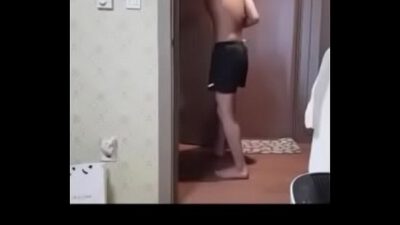 asiatico obliga a su novio a follar por segunda vez