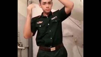 Trai đẹp dâm sục cặc 13 Quân nhân