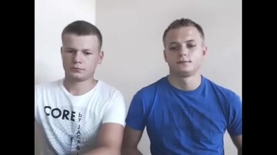 Two europeans gays sucked each other on webcam