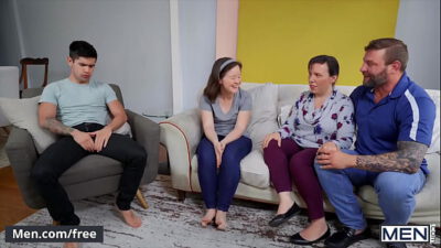 (Colby Jansen) Sees How Horny (Ty Mitchell) Is Decides To Give Him His Big Dick To Suck – Men