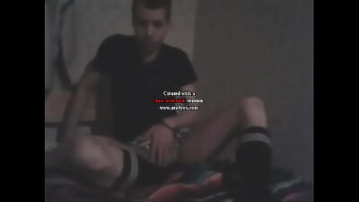 Tournage du film de strip-tease à la mode d’un mec gay en février 2012, partie 3