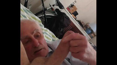 Old gay playing with young cock