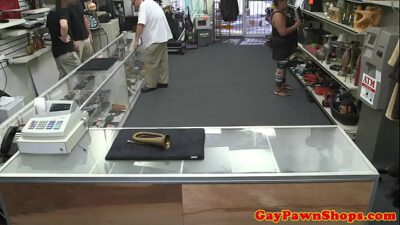 Broke waiter cocksucking for a quick buck