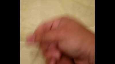 Jacking off with cumshot in sink