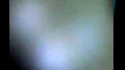 Puta mostrando teta e tirando catota do nariz na web -guarulhos SP