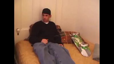 Amateur Tag Jerking Himself Off