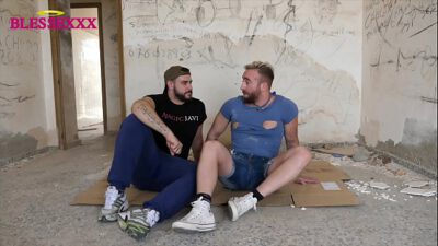 Fucking between cartons – Magic Javi & Manuel Scalco