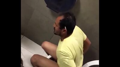 maduro en baño