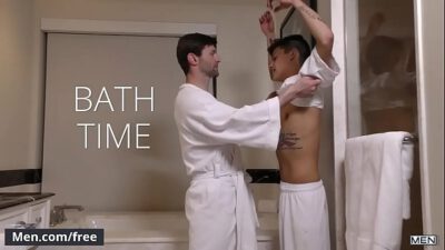 Men.com – (Dennis West, Xander Brave) – Bath Time – Trailer preview