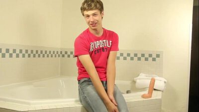 Twink Levi Lee Stroking Cock