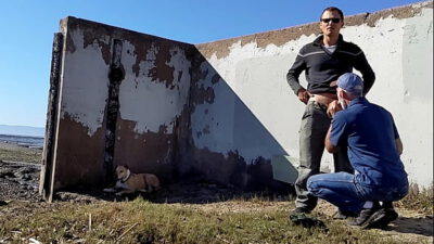 daddy cruising beach hooks up with horny boy and they blow eachother